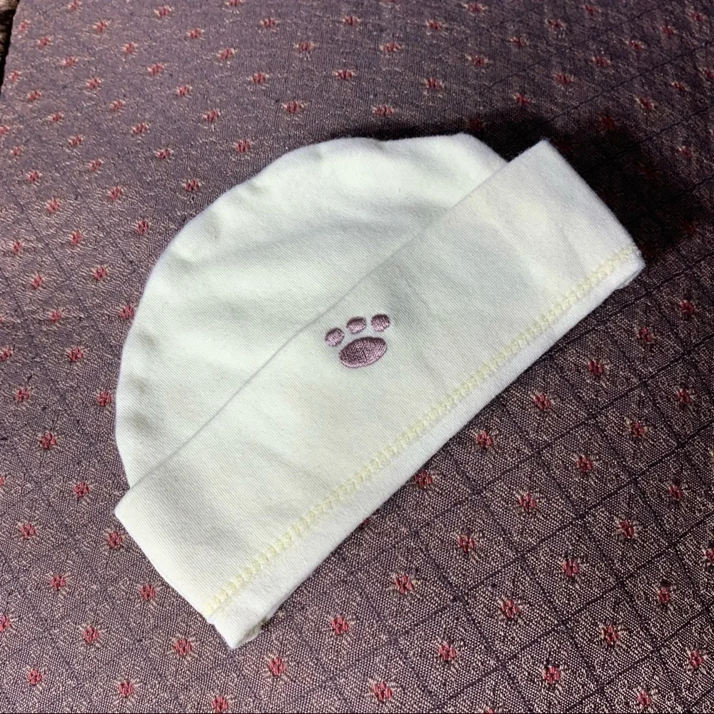 Bundle 2 infant hats cotton 2 pack size 0-6 months girls all season baby clothes
